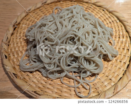 Delicious Japanese soba 124266856
