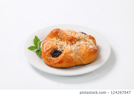 Plum jam filled pastry 124267847