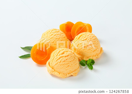 Apricot ice cream Apricot ice cream 124267858