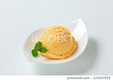 Apricot ice cream Apricot ice cream 124267859