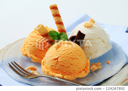 Ice cream with wafer rolls Ice cream with wafer rolls 124267892