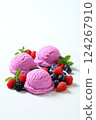 Berry fruit ice cream 124267910