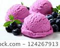 Blueberry ice cream 124267913
