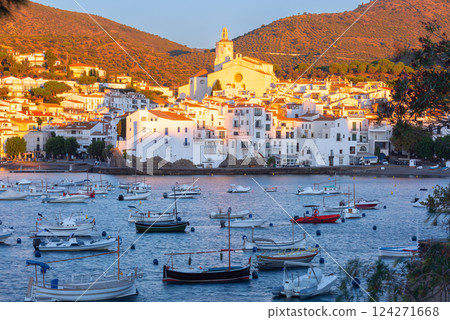 Boats in the bay of Cadaques, Catalonia, Spain 124271668