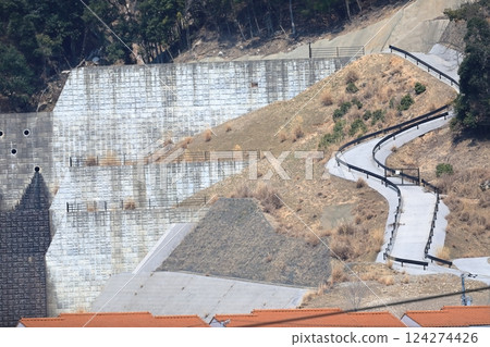 Erosion control dam (Asa-Minami Ward, Hiroshima City) 124274426
