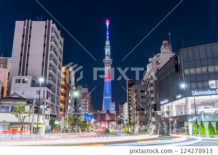 "Tokyo" Tokyo Skytree MLB special lighting to coincide with the opening game of the MLB in Japan, Komagatabashi intersection "Tokyo" Tokyo Skytree MLB special lighting to coincide with the opening game of the MLB in Japan, Komagatabashi intersection 124278913