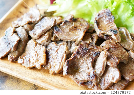 Beef Harami 124279172