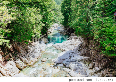 <Nagano> The beautiful scenery of the Atera Valley - Ushigafuchi - 124279364