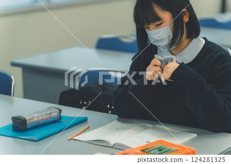 high school student, studying, girl 124281325