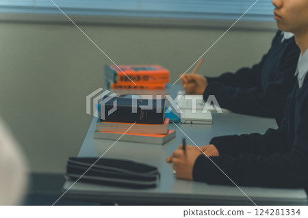 high school student, studying, girl 124281334