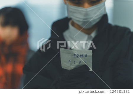 考試結果公佈 考試中的學生 備考的學生 124281381