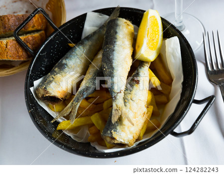 Pan of sardines in Andalusian marinade 124282243