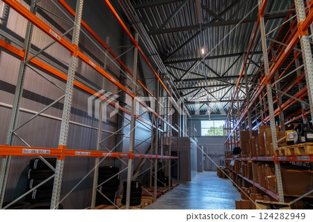 Heating pipe system in the warehouse of the Heating pipe system in the warehouse of the 124282949