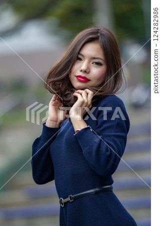 年輕的女士的肖像 年輕的女士的肖像 124282986