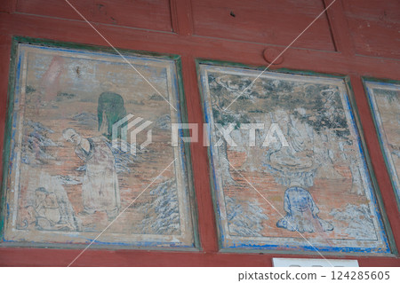 Mogao Caves 124285605