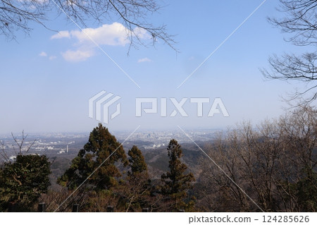 從高尾山眺望的景色 從高尾山眺望的景色 124285626