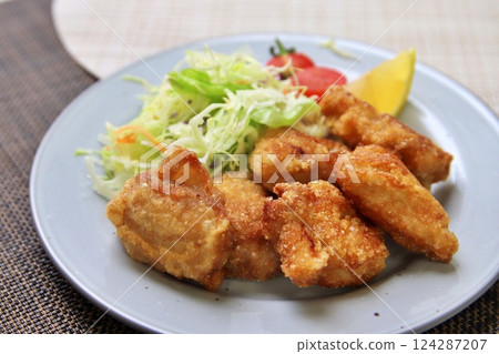 Fried chicken thighs 124287207