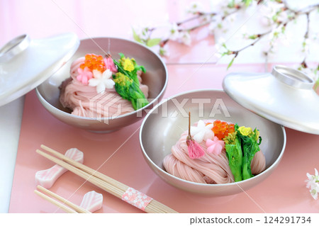 碗裝櫻花素麵 碗裝櫻花素麵 碗裝櫻花素麵 碗裝櫻花素麵 124291734