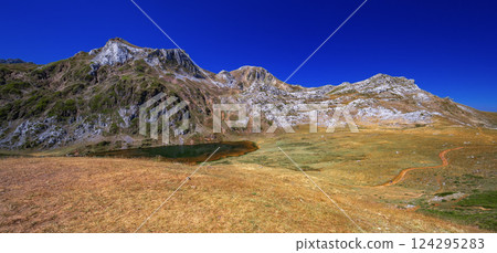 Cerveiriz Lake, Somiedo Natural Park, Spain 124295283