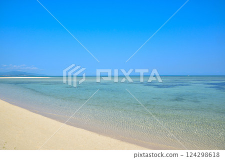 沖繩竹富島近土井海灘 124298618