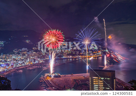 [Shizuoka Prefecture] Atami's million-dollar night view and seaside fireworks festival 124300581