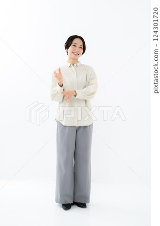 Woman portrait full body 124301720