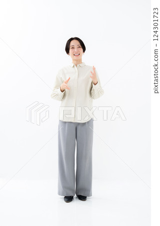Woman portrait full body 124301723
