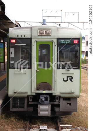 Koumi Line Kiha 110 series (Kobuchizawa⇔Komoro) 124302105