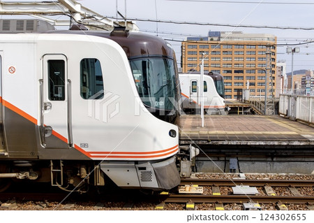 HC85 Series Hida Express train parked at Gifu Station HC85 Series Hida Express train parked at Gifu Station 124302655