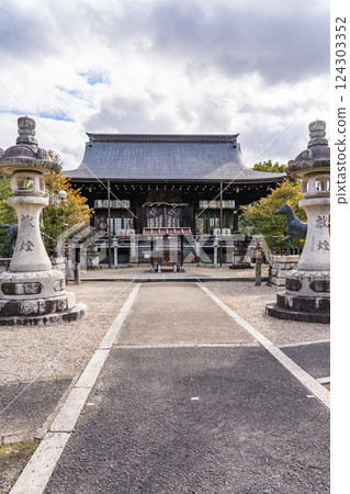 Nogi Shrine (at the foot of the Fushimi Momoyama Imperial Mausoleum) in Fushimi Ward, Kyoto City. A shrine dedicated to Nogi Maresuke. 124303352