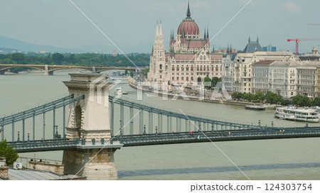 Budapest city and Hungarian Parliament building on Danube 124303754