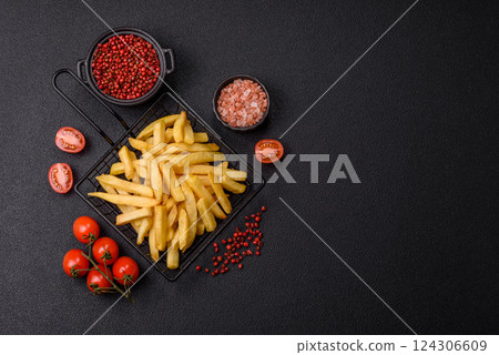 Delicious crispy French fries with salt and spices Delicious crispy French fries with salt and spices 124306609