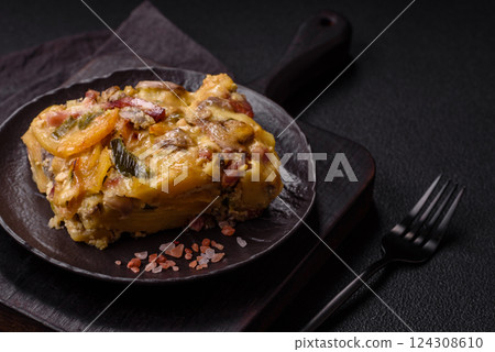 Shepherd's pie with potatoes, meat, vegetables, salt, spices and herbs 124308610