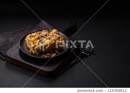 Shepherd's pie with potatoes, meat, vegetables, salt, spices and herbs Shepherd's pie with potatoes, meat, vegetables, salt, spices and herbs 124308612