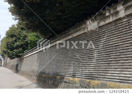 湯島清堂的築地城牆與昇平坂 124310423