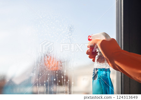 The cleaning process. 124313649