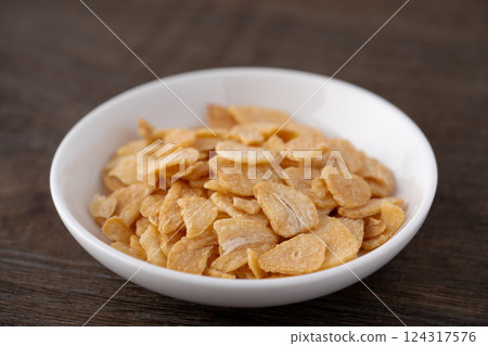 Garlic chips in a plate Garlic chips in a plate 124317576