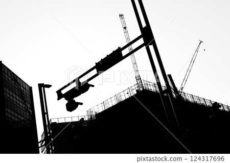 交通燈和建築工地輪廓 交通燈和建築工地輪廓 124317696
