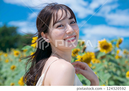 向日葵和女性生成式人工智慧 向日葵和女性生成式人工智慧 124320592