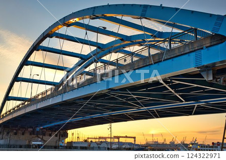夕陽下的京極橋 124322971