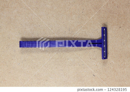 Disposable razors Disposable razors 124328195