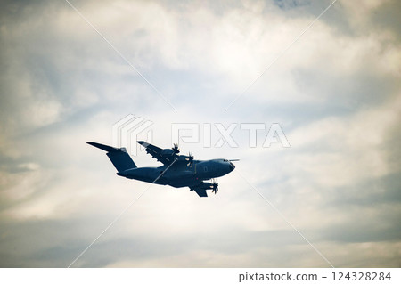 France Airplane transport Airbus A400M Atlas, military transport aircraft Europe NATO 124328284