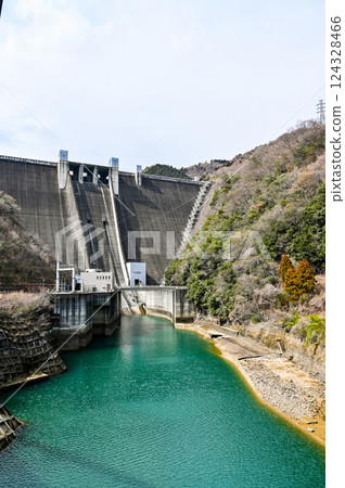 神奈川縣的Miyagase大壩 神奈川縣的Miyagase大壩 124328466