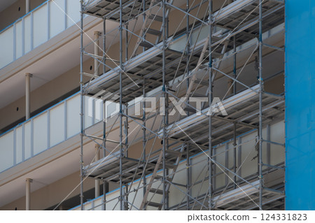 公寓正在建設中 124331823