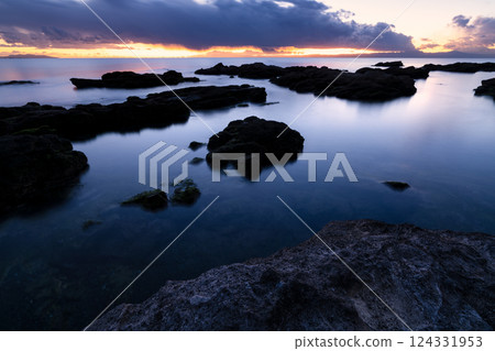 Kurosaki Nose at dusk in Miura City, Kanagawa Prefecture 124331953