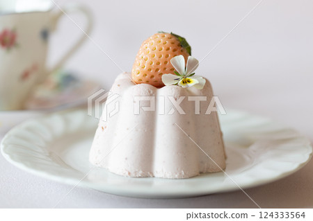 可愛的草莓慕斯 可愛的草莓慕斯 124333564