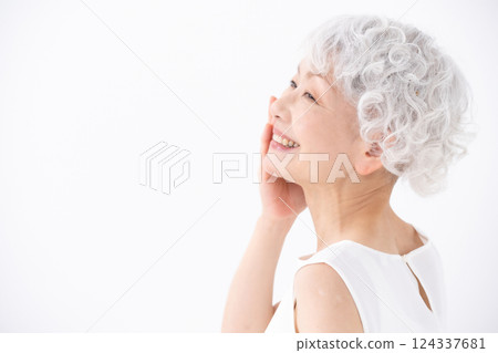 Beauty Senior Woman Profile Beauty Senior Woman Profile 124337681