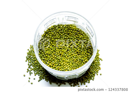 Close-up of mung beans on white background 124337808