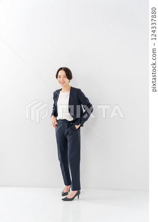 女人業務全身 124337880