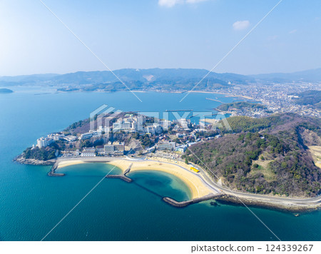 Nishiura Peninsula (Gamagori City, Aichi Prefecture) 124339267